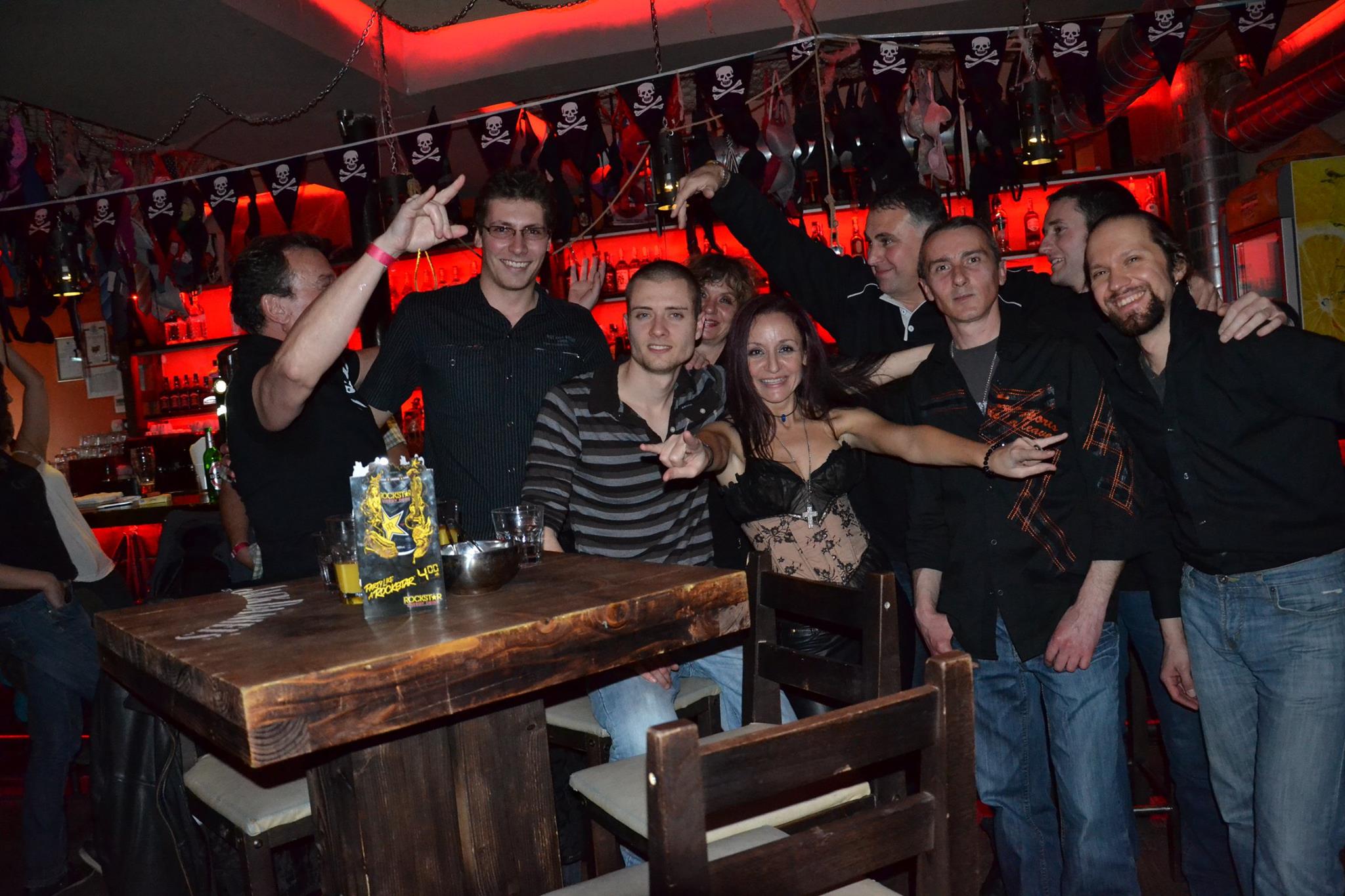 1008426_660924443967446_2035591248_o